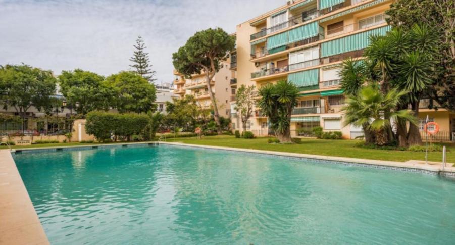 Stylish 3 Bedroom Penthouse In Marbella Centre With Large Pool Close To The Beach Exteriér fotografie